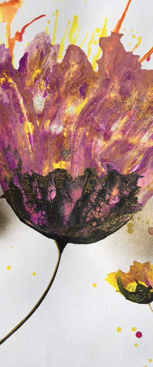 Abstract flower by Ruth Searle