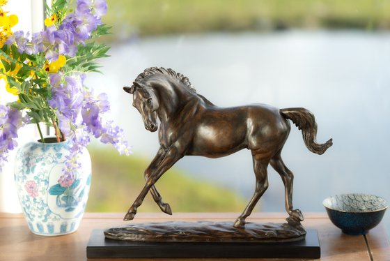 Large Playing Horse Bronze Res