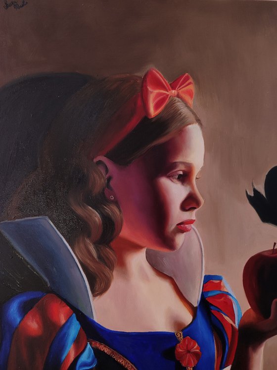 Snow White tries the apple!