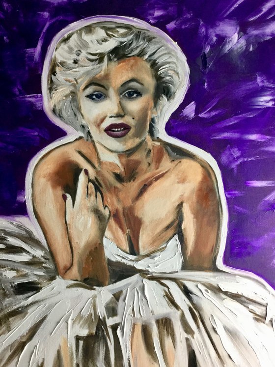 Marilyn Monroe.  Blonde bombshell.