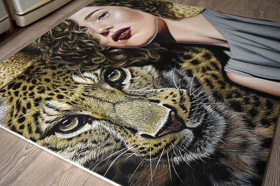 "Lady Leopard" 100 x 100 cm ,  / hyperrealism / photorealism / wild cat / wild life/ animalism