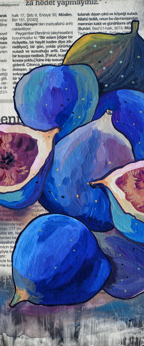 Figs on newspaper by Delnara El