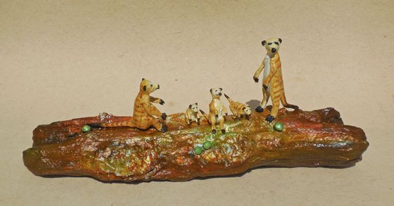 Meerkat Family Paper Sculpture