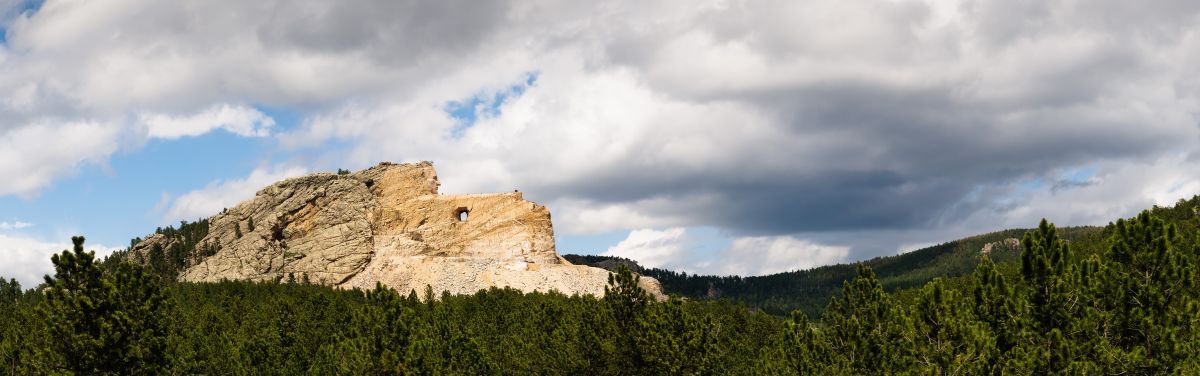 Crazy Horse Memorial (150x51cm) by Tom Hanslien