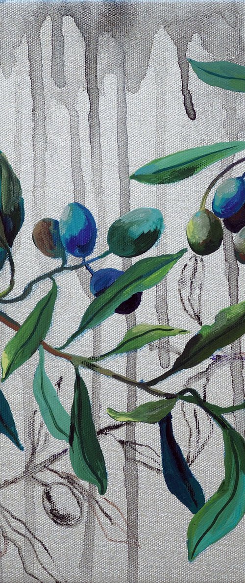 Olives on silver by Delnara El