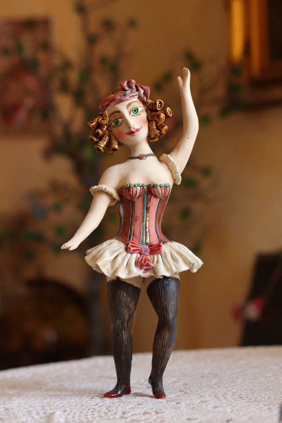 From the Cabaret girls. Dancing girl. Wall sculpture by Elya Yalonetski