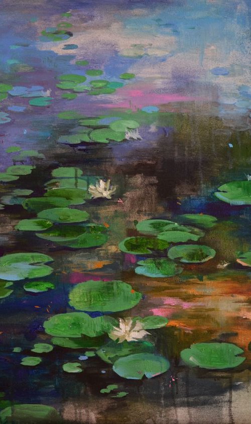 Lily pond. Wavy mirror by Zhanna Kondratenko