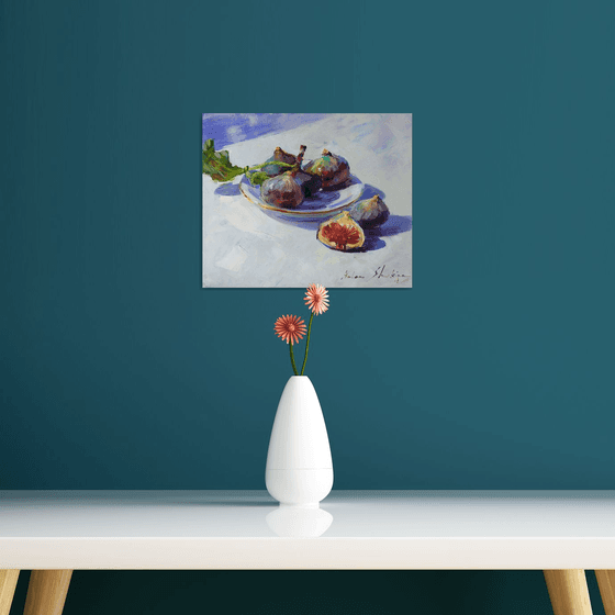 Sunny fruit, sweet fig