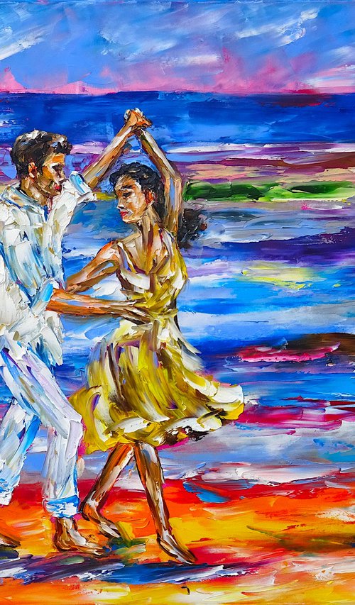Beach Dancers by Mirek Kuzniar