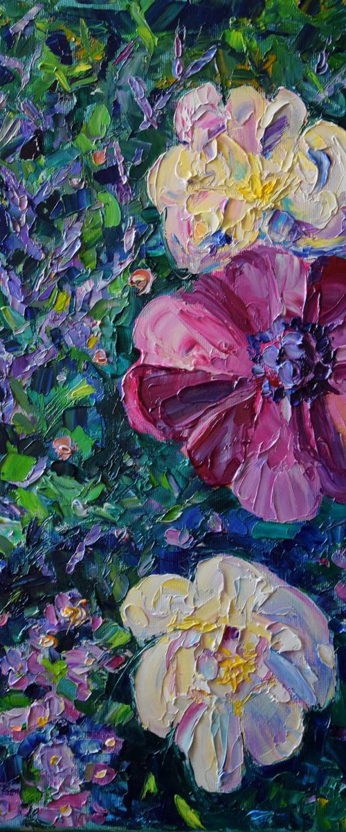 Flowers textured oil painting on canvas, Anemones with palette knife by Kate Grishakova