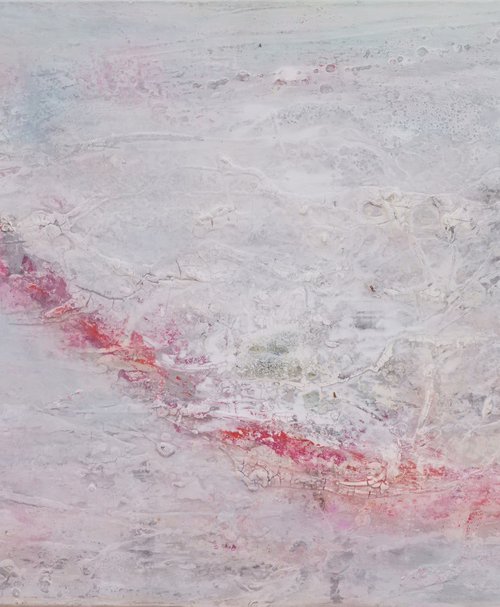 LINEA ROJA SOBRE BLANCO - Red line on white by Doris Duschelbauer
