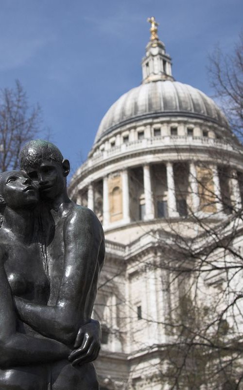 St Paul's Lovers (Med) by Paula Smith