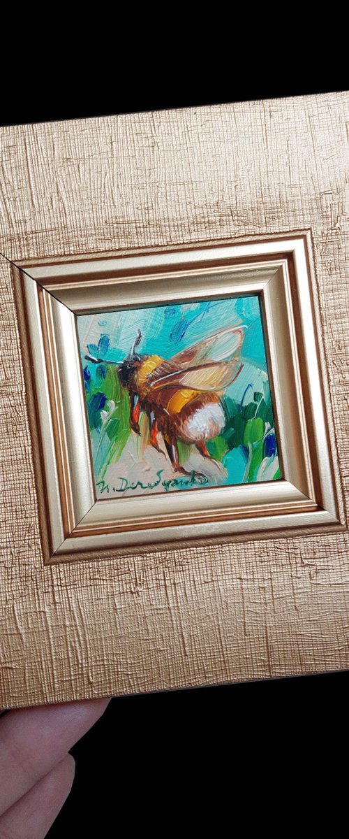 Bumblebee by Nataly Derevyanko