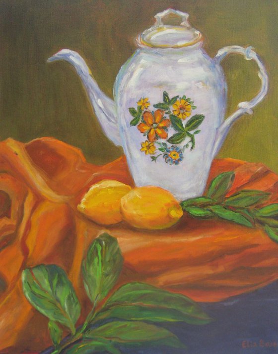 Teapot and lemons