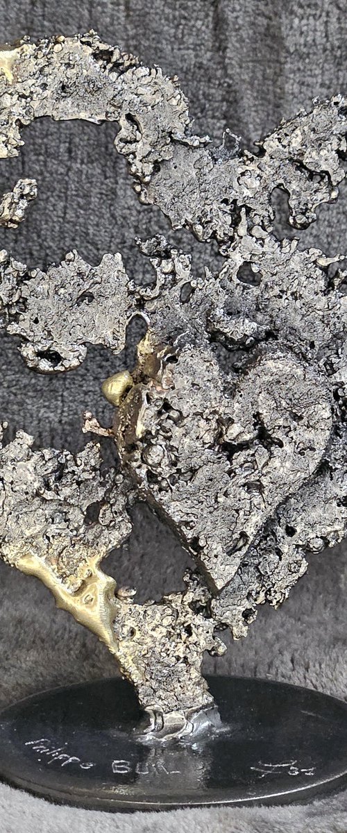 Heart on heart 18-21 by Philippe Buil