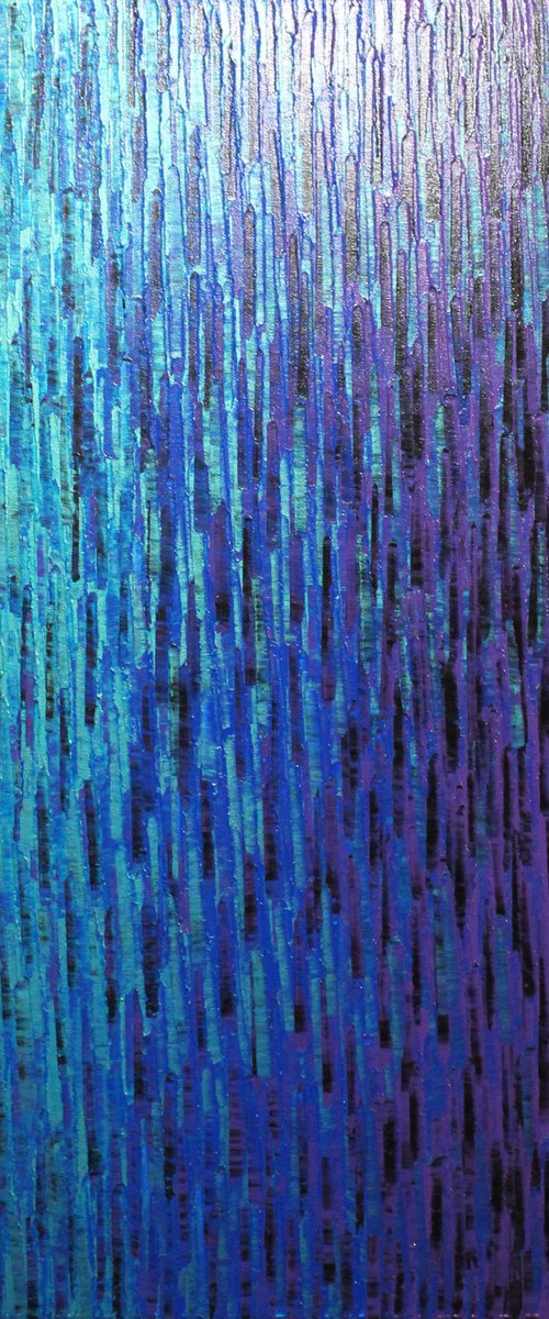 Large purple iridescent blue fade by Jonathan Pradillon