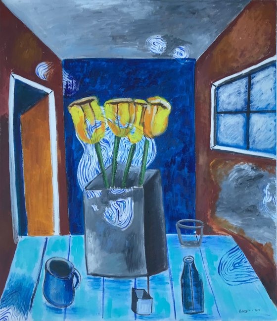 Flower pot with blue table