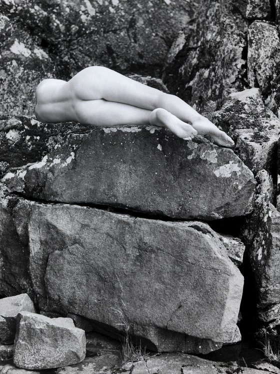 Stones. BW Nude.