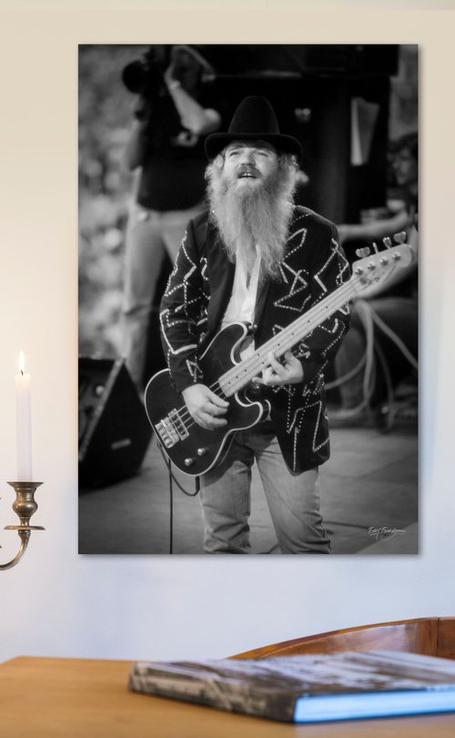Dusty Hill - ZZ Top by Robbert Frank Hagens