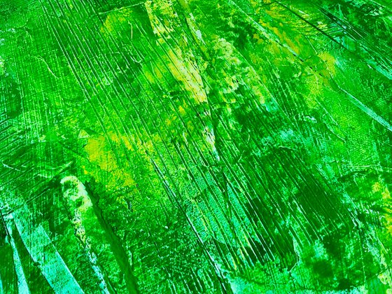 Nature’s embrace no. 17820