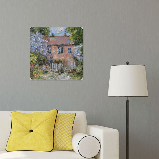 The Old House in Lilacs