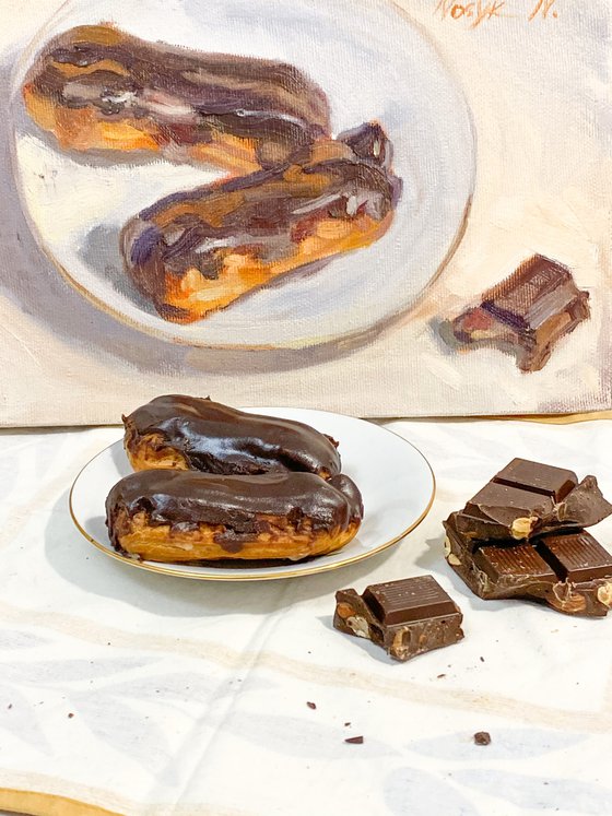 Chocolate eclairs