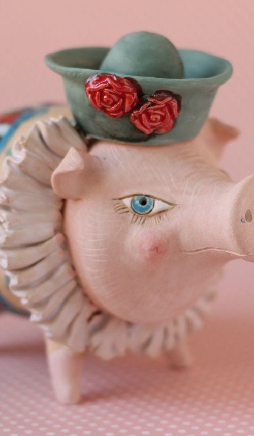 Circus Pig. by Elya Yalonetski by Elya Yalonetski
