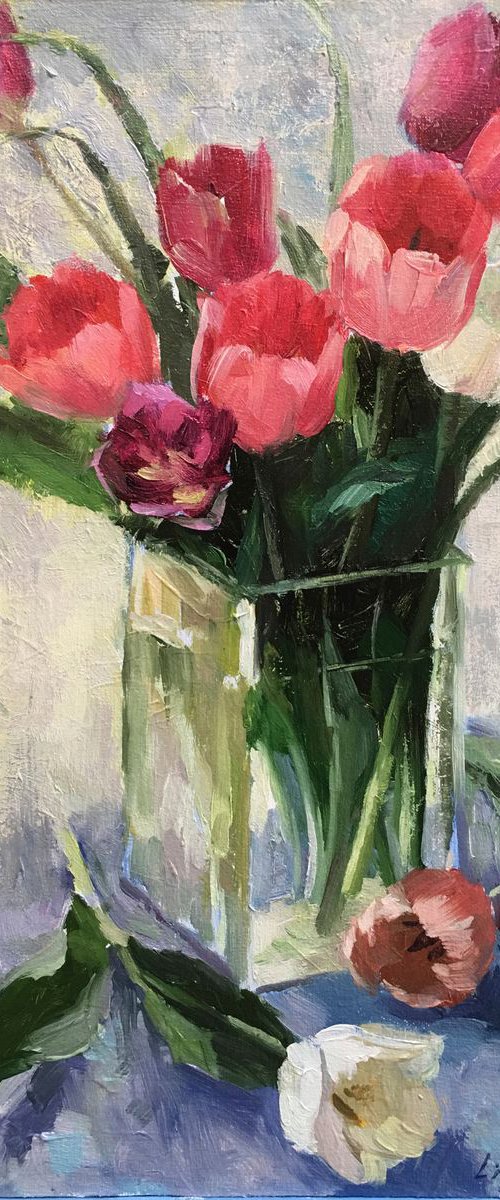 Tulips in Vase - 2 by Ling Strube