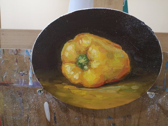 Yellow pepper (7x9" oval canvas)