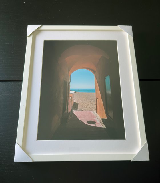 A GLIMPSE OF SEA II