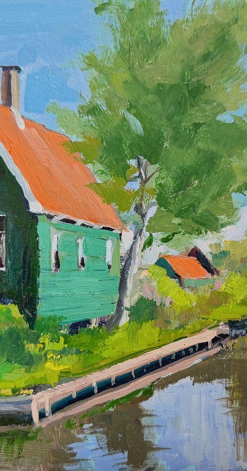 Green Wooden House by Toni Swiffen
