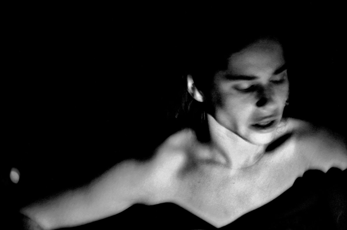 Expressive Portrait Photograph By Elena Zapassky, 9 X 6, Girl With Guitar, Original Artwork