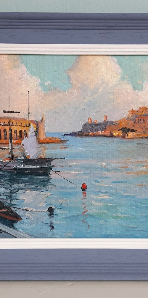 Malta Valletta Golden Hour by Roberto Ponte