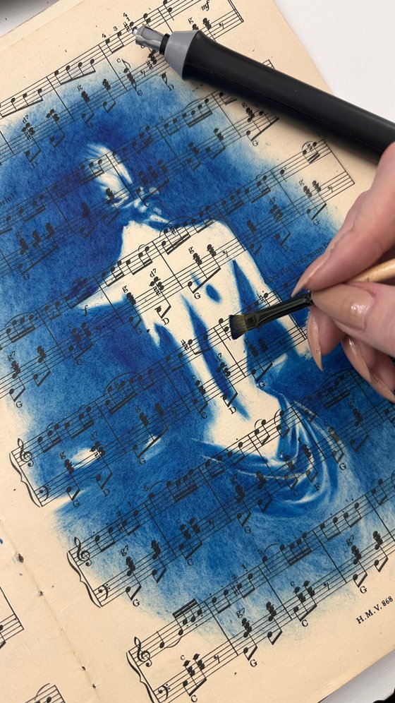 Muse №6 - Blue Moonlight Woman Playing Piano