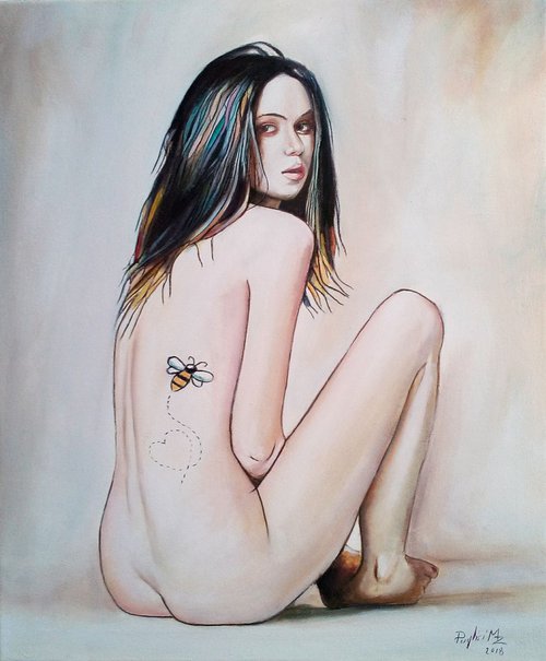 Honeybee by Maurizio Puglisi