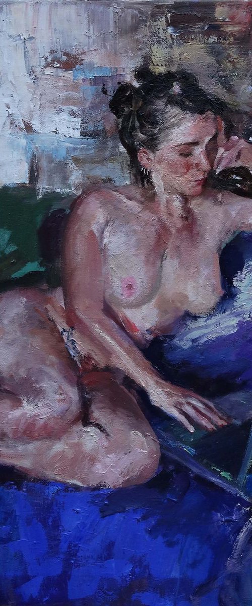 Woman on PC by Manuel Leonardi