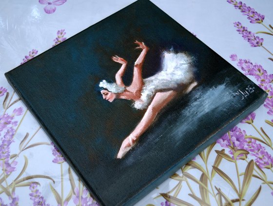 Arms like a swan's wings