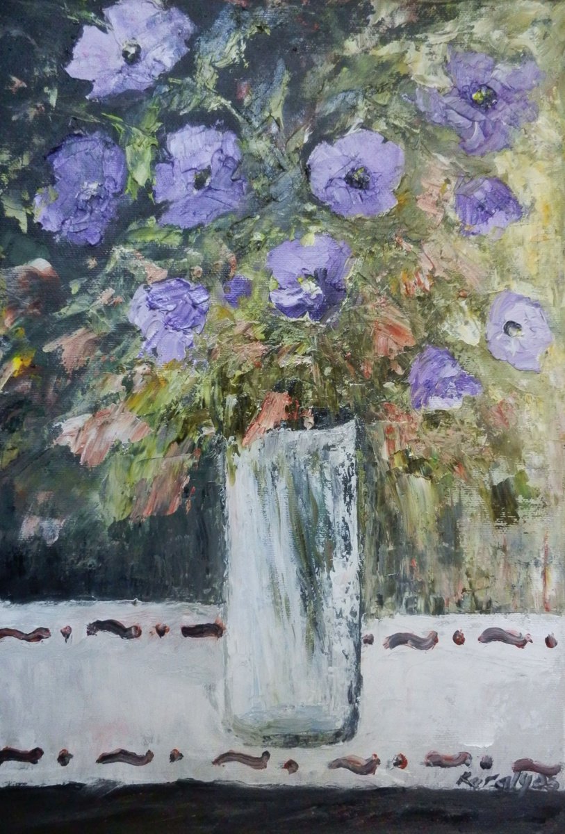 Petunias in a glass vase by Maria Karalyos
