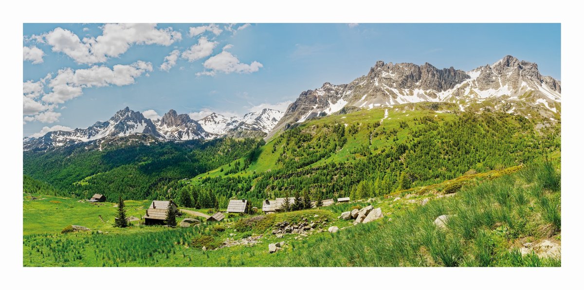 La Claree valley and the village of Ricou by Alain Gaymard