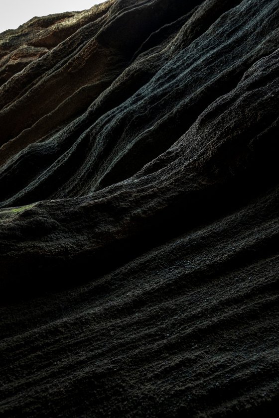 Waving rocks