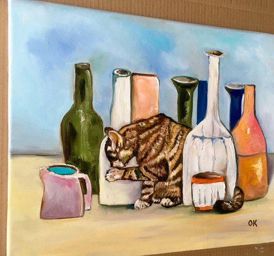 Troy The Cat and Giorgio Morandi vases and bottles