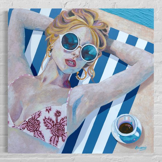 “POOL, COFFEE AND PEACE”
