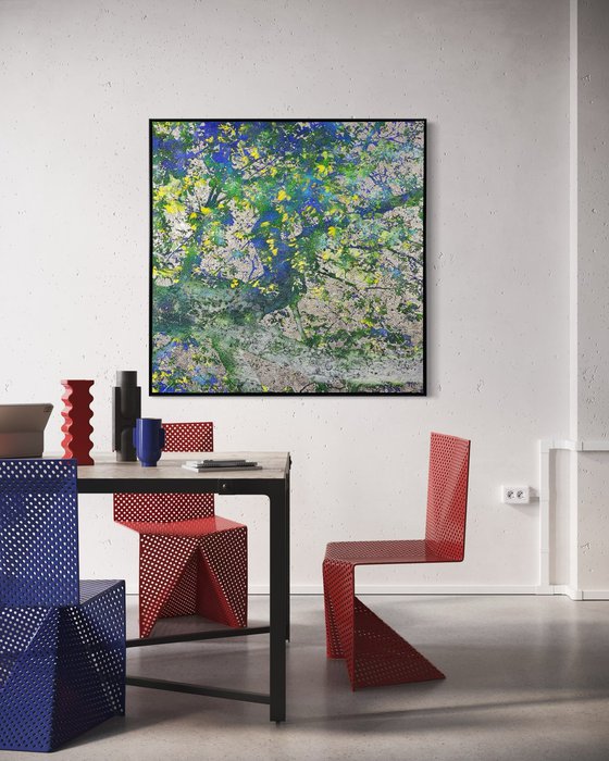 Yellow, green, blue & silver Chestnut.