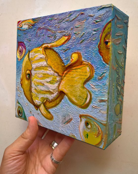 - LEMON FISH - (19 x 19 x 6 cm )