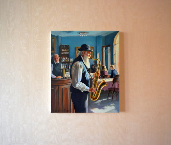 The elderly Saxophonist