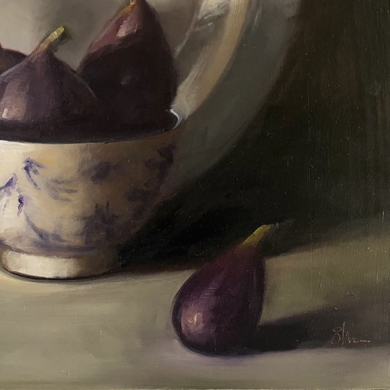 Figs and silver bowl