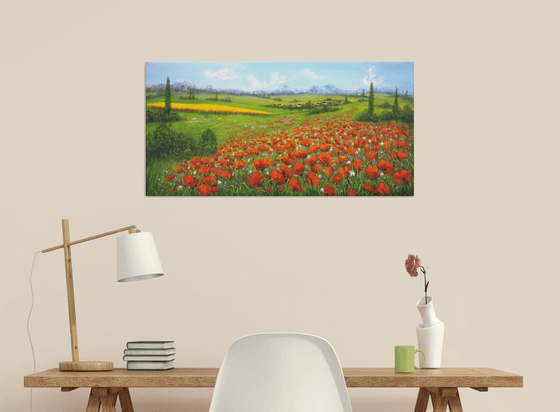 Poppy field on the Tuscan countryside