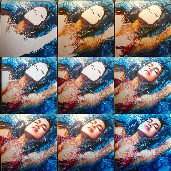 Erotic painting  in Original underwater effect picture Women body