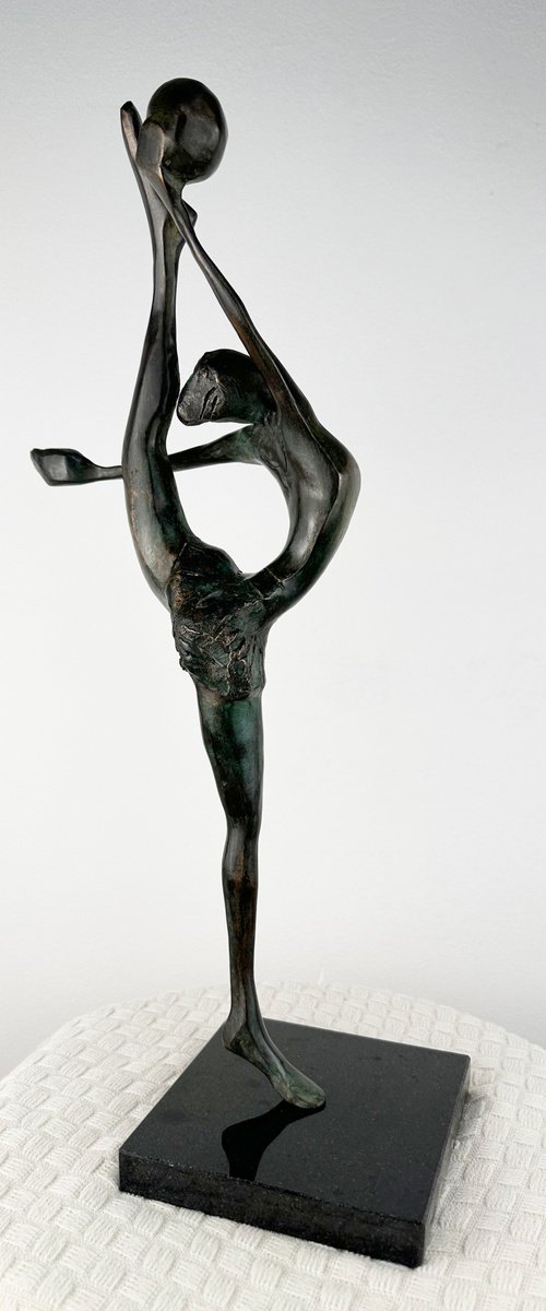 Ballet 2. by Toth Kristof