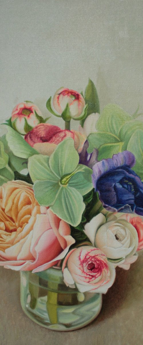 Small spring bouquet by Julia Diven